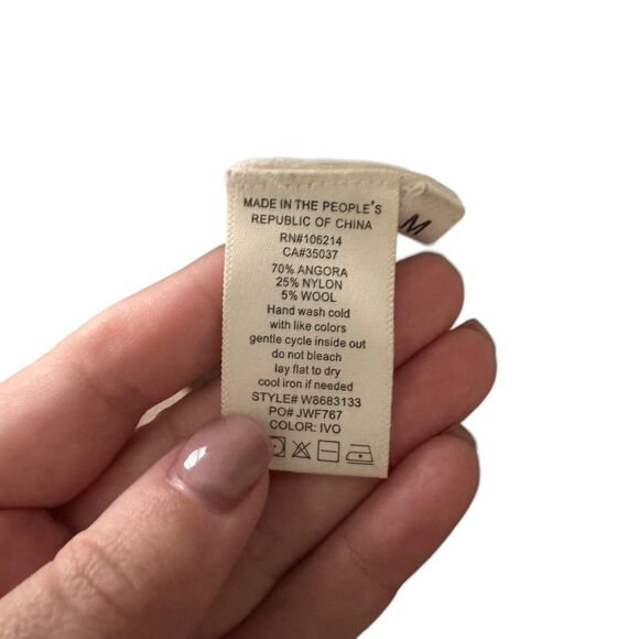 JOES JEANS Angora Blend Cropped Sweater Medium - Picture 5 of 5